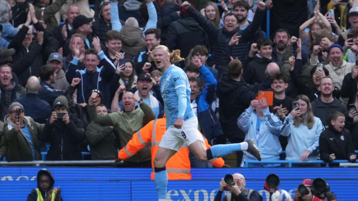 Haaland tritura al Liverpool