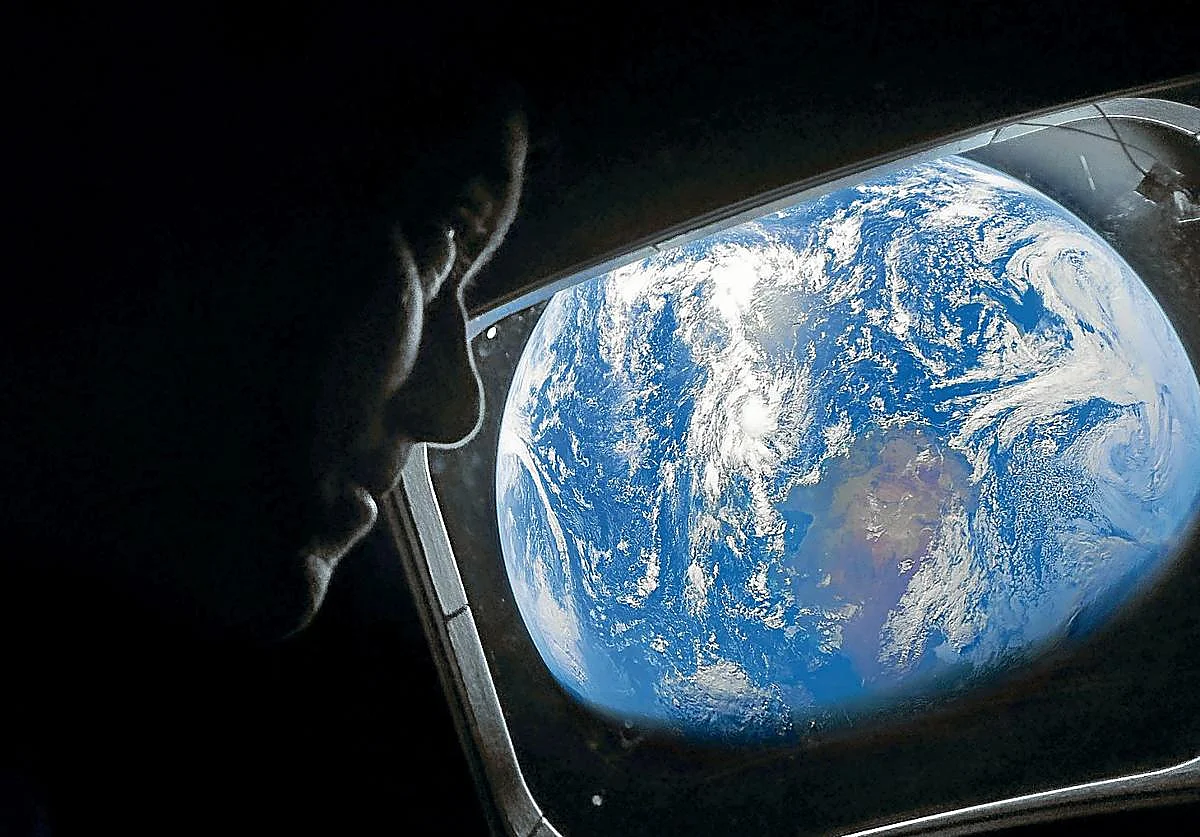 Los astronautas de la Artemis II están ya más cerca de la Luna que de la Tierra