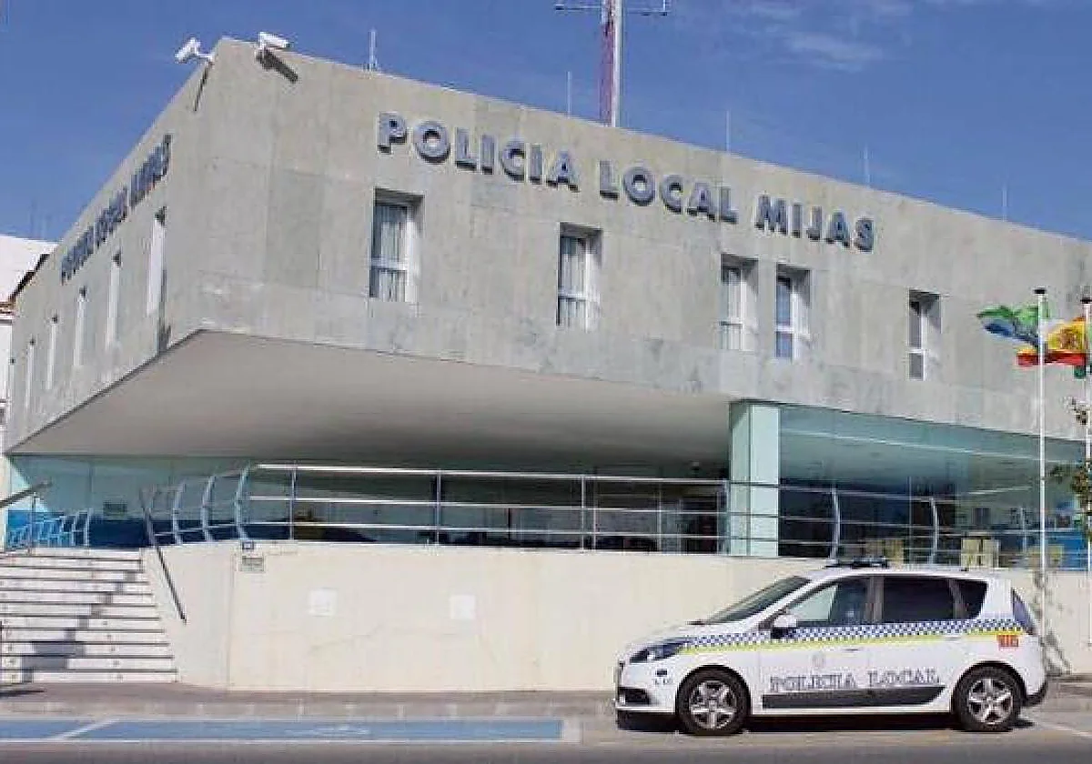 Intenta atropellar a los policías para saltarse un control en Mijas: conducía ebrio y sin carné