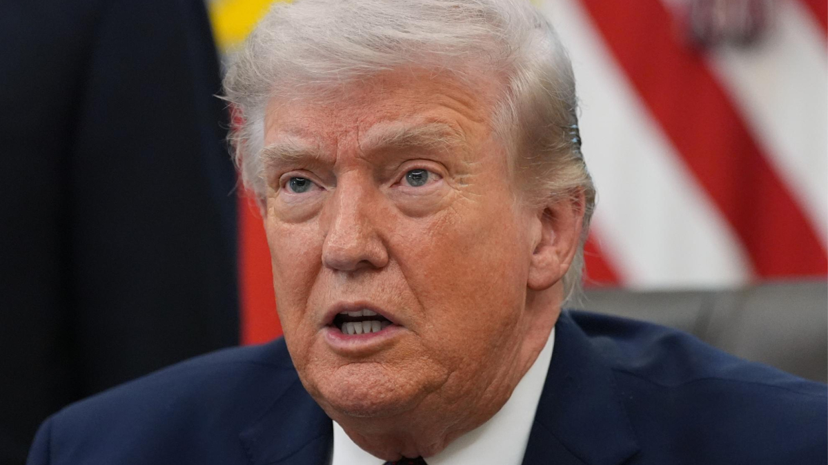 Donald Trump lanza un ultimátum a Irán: "Abrid el pu** estrecho de Ormuz, malditos locos bastar***"