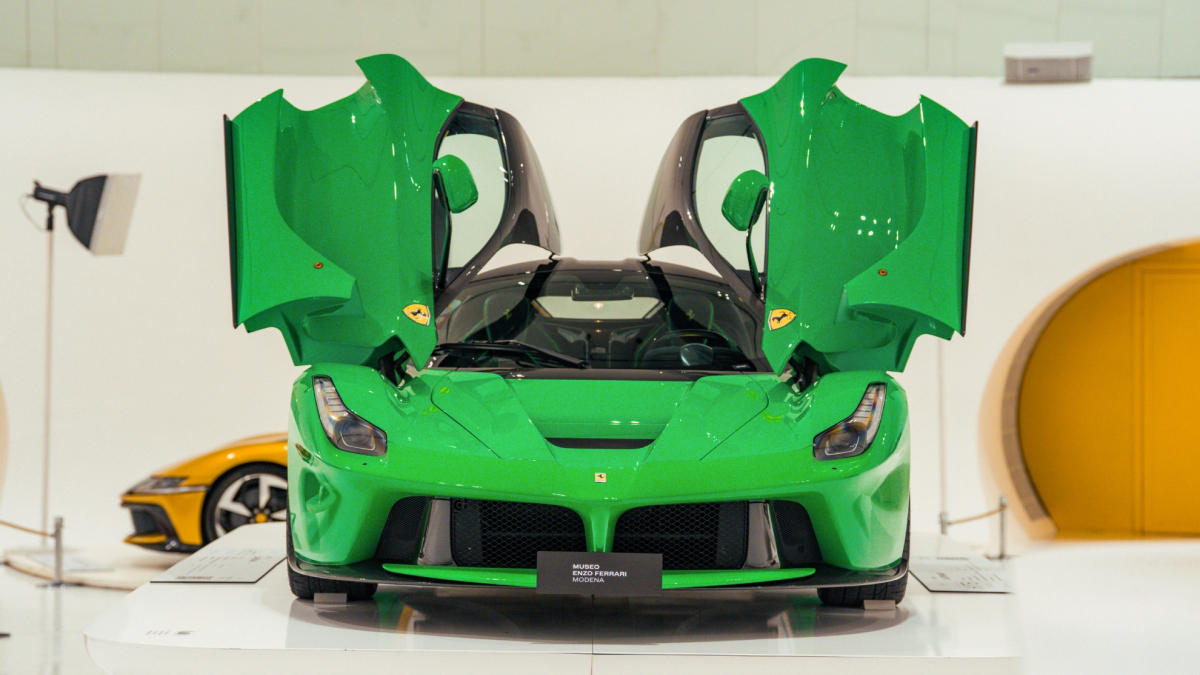 Es el LaFerrari más famoso, fue de una estrella de la música... y ahora se lo llevará quien pague cinco millones de euros