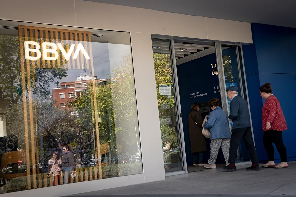 BBVA dará hasta 1.200 euros para captar autónomos y clientes con ahorros