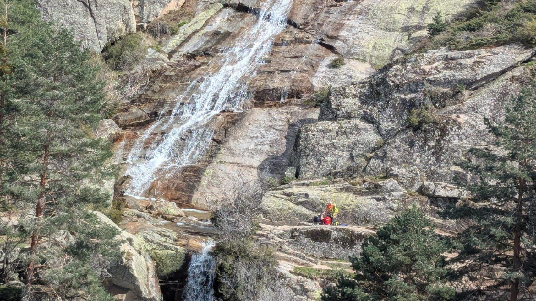 Una mordedura de perro obliga a rescatar en helicóptero a una joven en el paraje del Chorro Grande