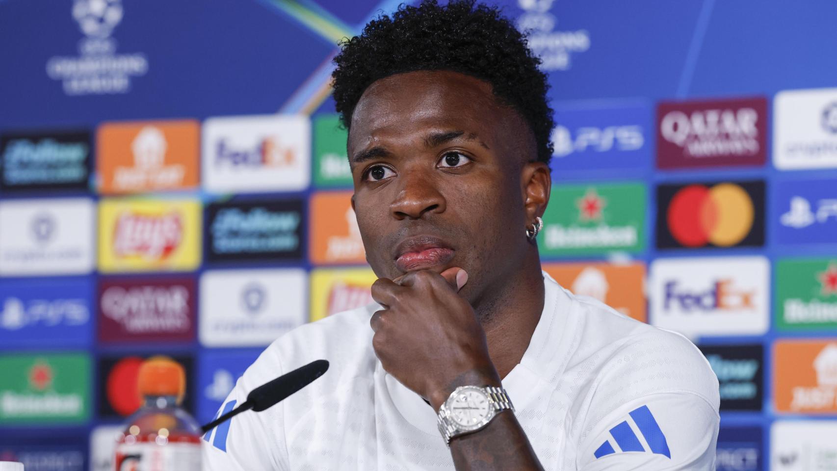 Las conexiones de Vinicius: "Con Arbeloa tengo una relación especial como con Ancelotti. Con Xabi no pude conectar"