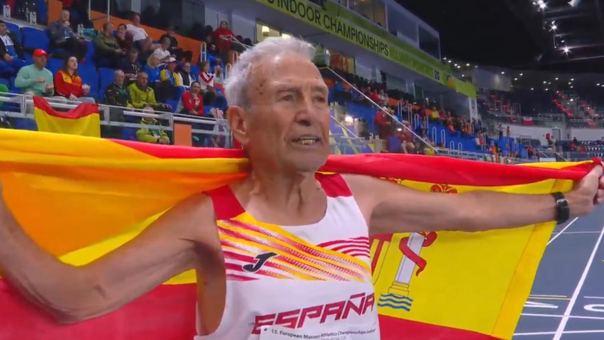 Bate dos récords del mundo... ¡con 90 años!