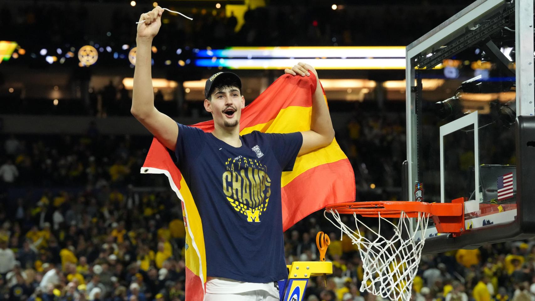 Aday Mara reescribe la Historia con Michigan y se convierte en el primer español en ganar la prestigiosa NCAA