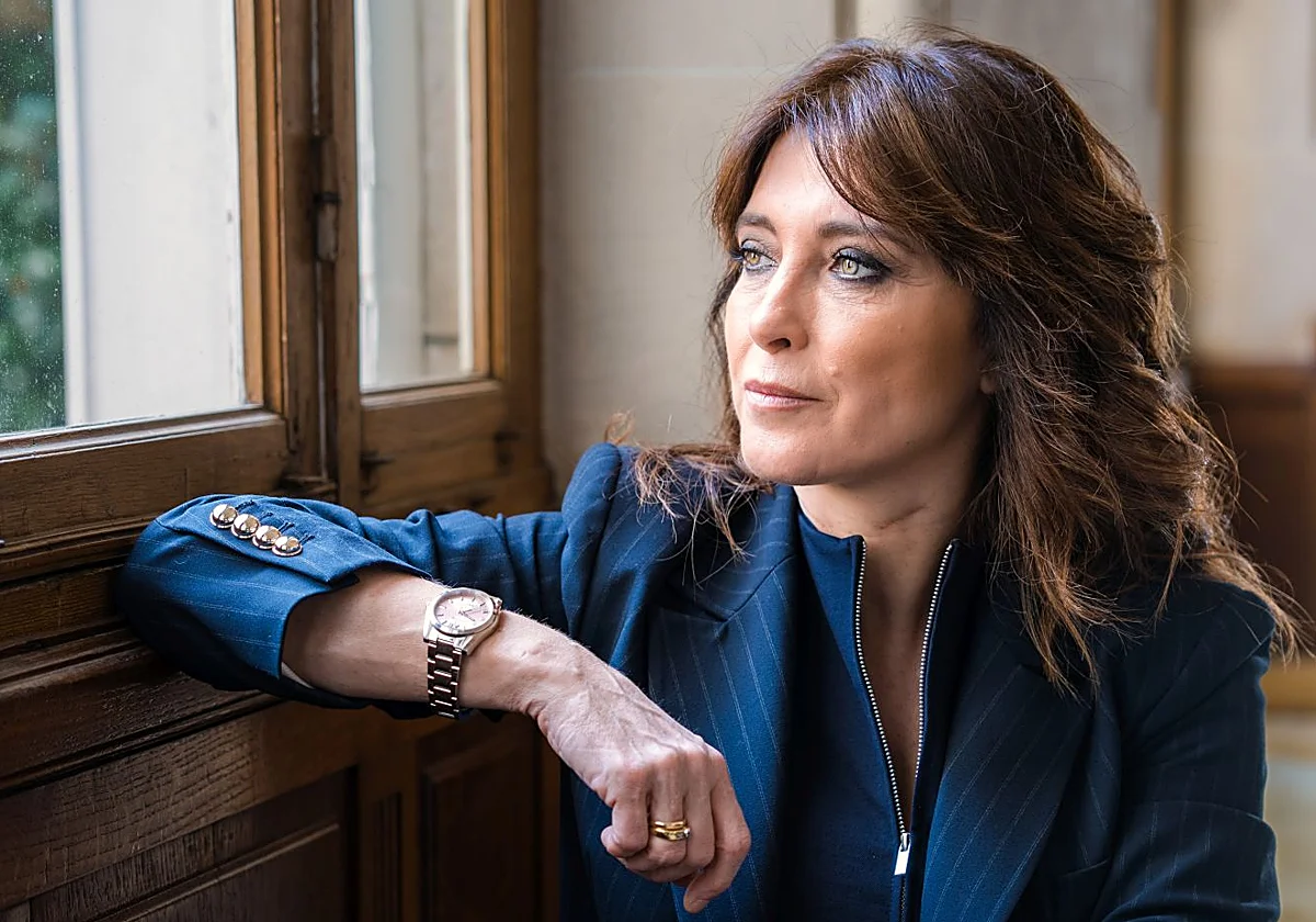 Helena Resano salta de la tele a la novela blindada ante las críticas