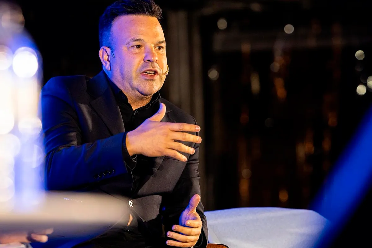 Audax sella un acuerdo con MasOrange para entrar en el negocio de 'telecos'