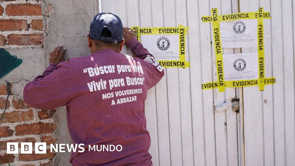 "Los retornados son un blanco fácil": los mexicanos deportados de EE.UU. que se reencuentran con el control del narco