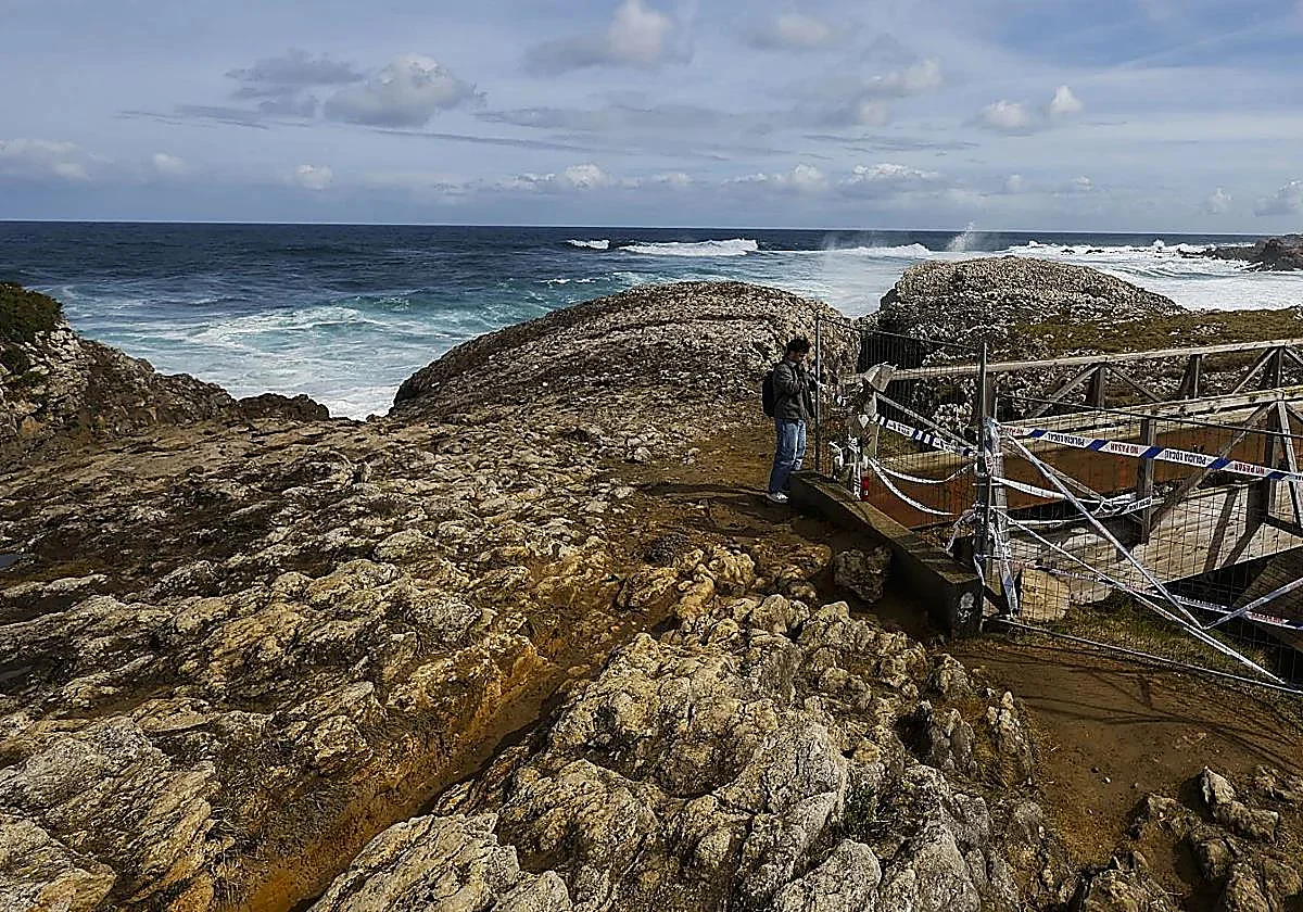 La jueza llamará a declarar al constructor de la pasarela de la tragedia de Santander