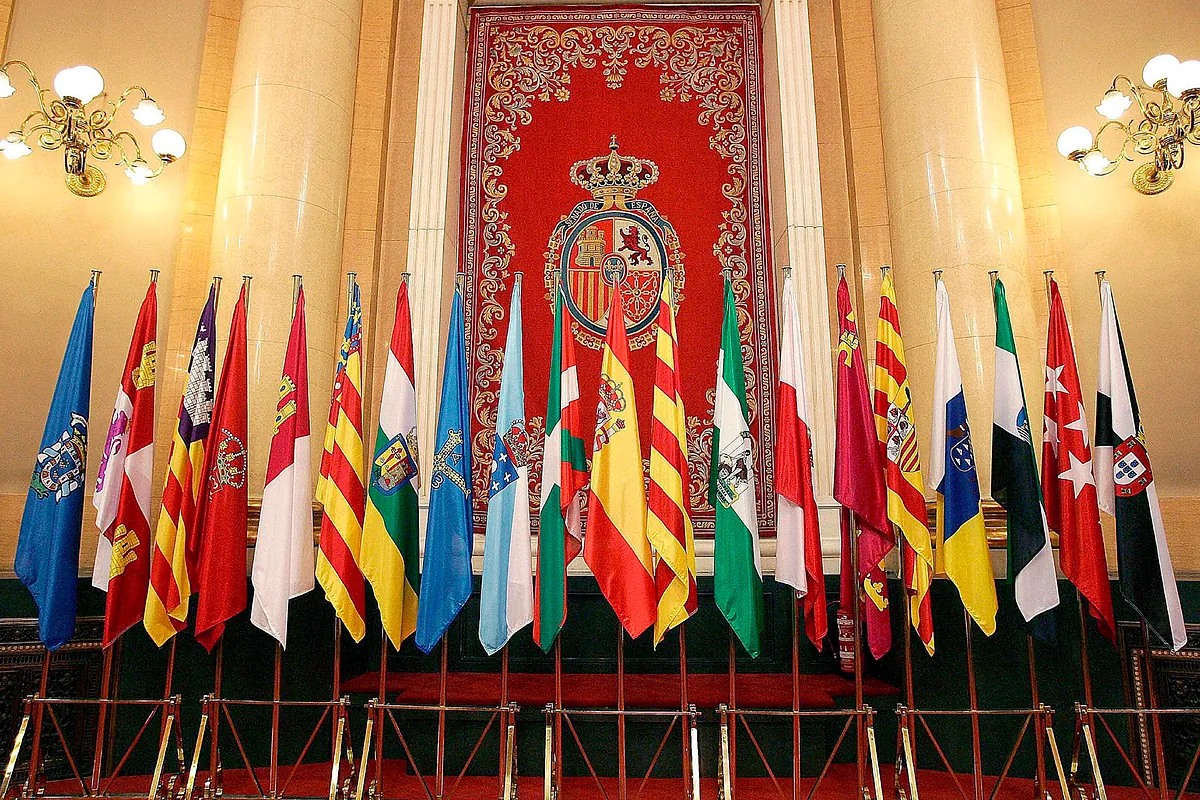 La disparidad fiscal autonómica: hasta 200.000 euros de coste extra por donar y 100.000 por heredar, según la CCAA