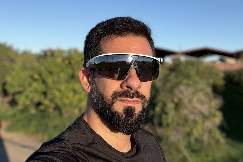 He probado las Oakley Meta Vanguard. Y he aprendido que el futuro de las gafas deportivas aún pesa demasiado