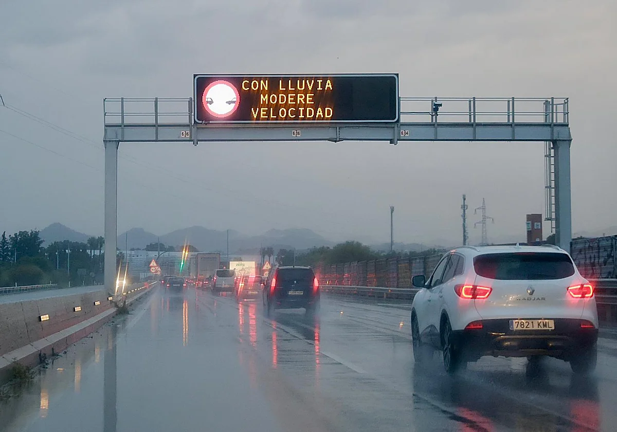 Las lluvias ya dejan más de 40 litros en el interior de Málaga