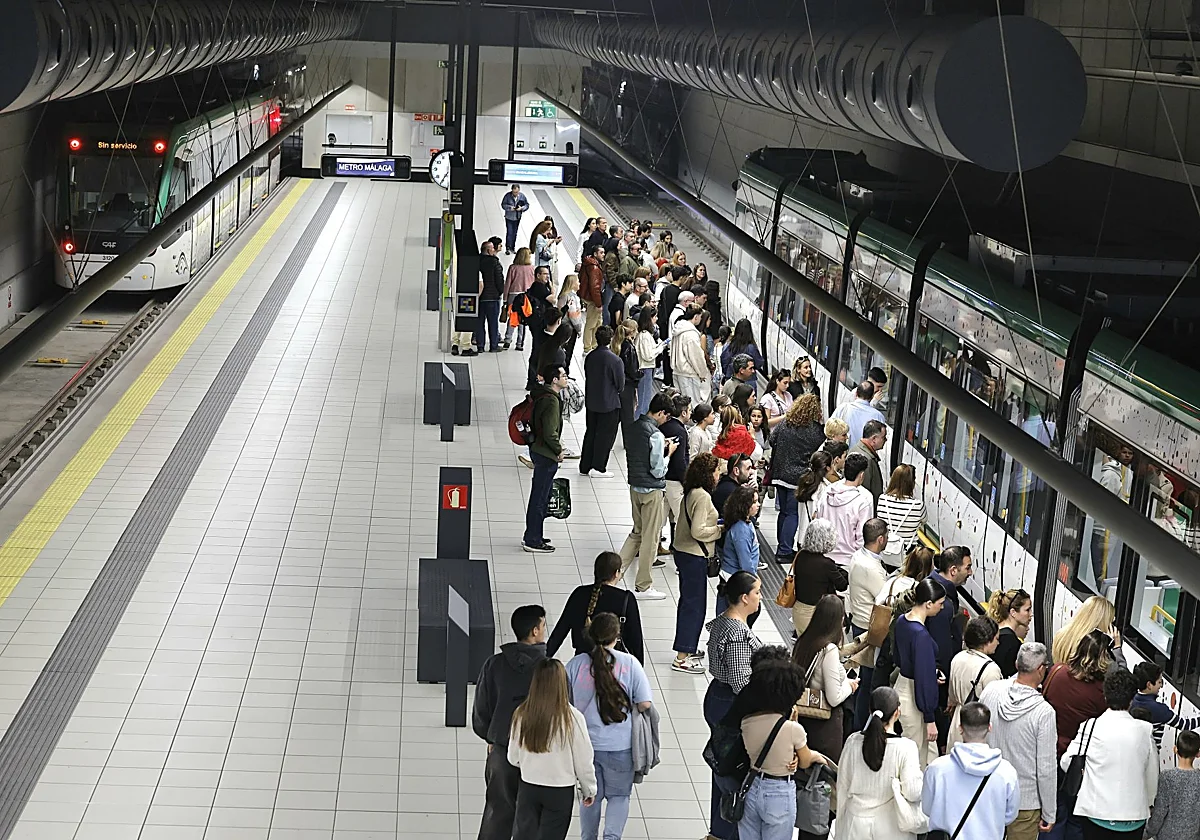 Los trabajadores del metro de Málaga endurecen la huelga la próxima semana