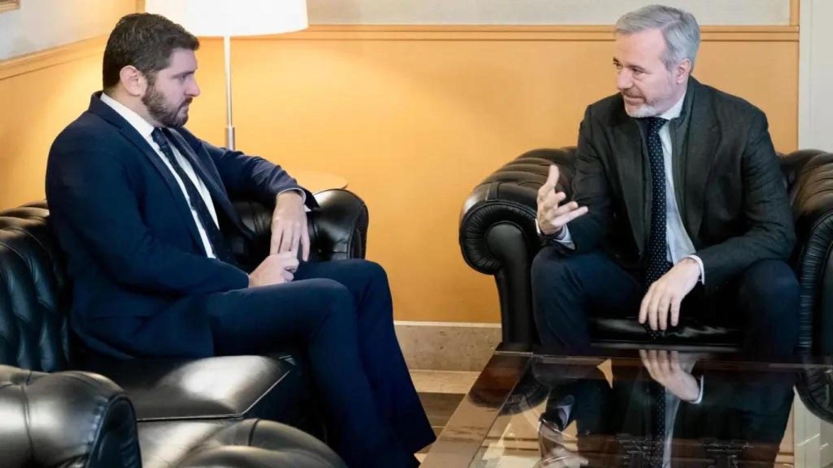 Reunión al más alto nivel entre PP y Vox en Zaragoza para encarrilar el pacto de investidura de Jorge Azcón