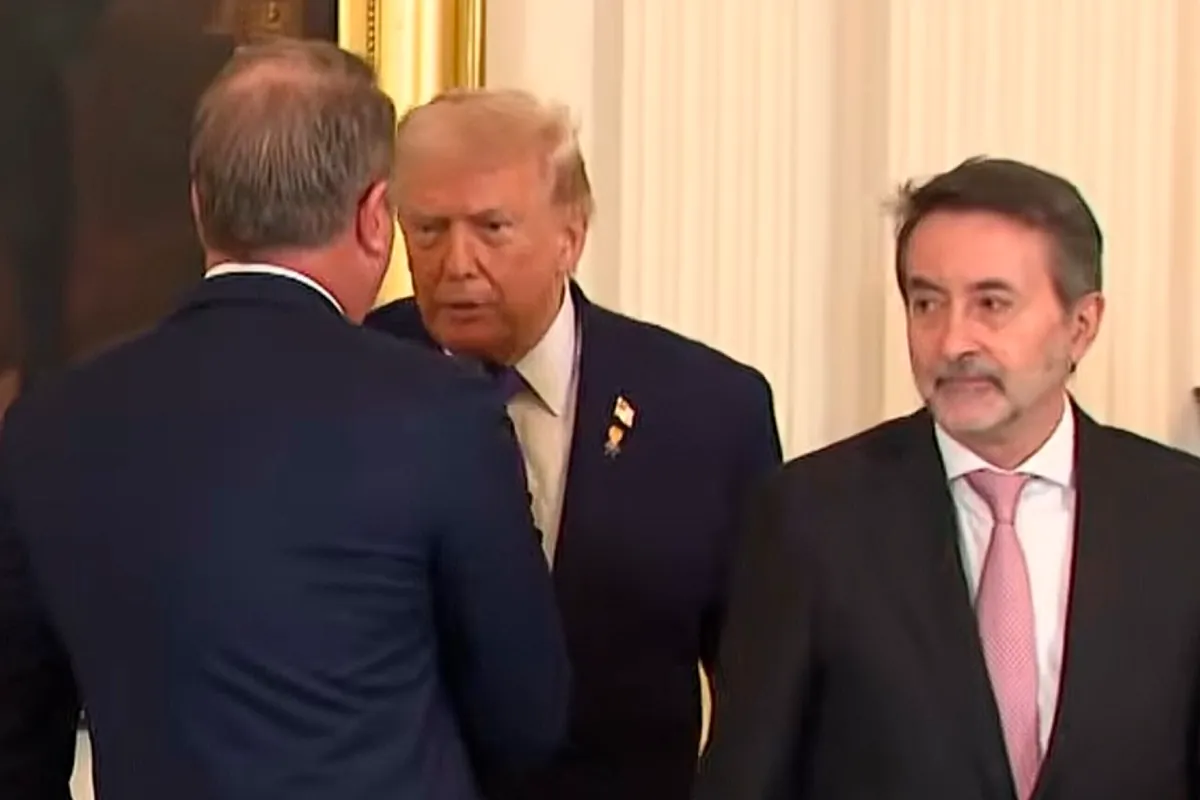 Repsol cae un 7%: recogida de beneficios en las energéticas por la tregua