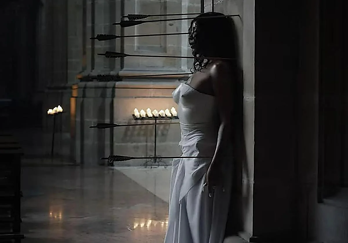 Abogados Cristianos denuncia a la rapera Tokischa por profanar una basílica de San Sebastián al grabar «semidesnuda» un clip