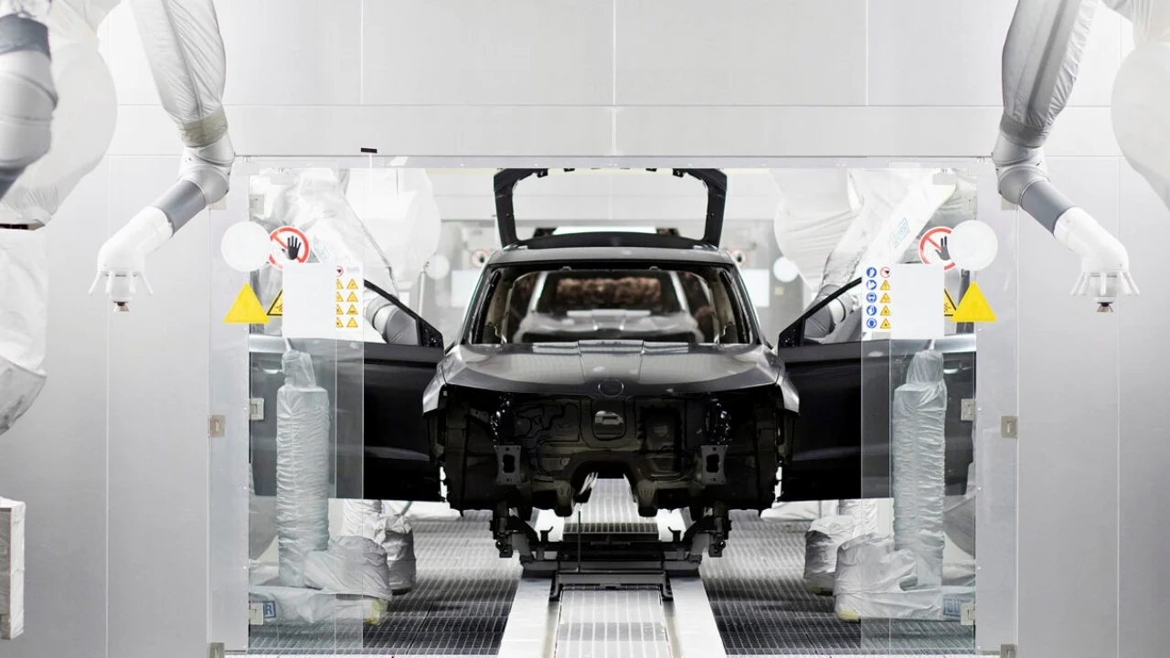 La crisis de la memoria RAM puede golpear a los coches eléctricos, un efecto inesperado de la rebelión de la IA