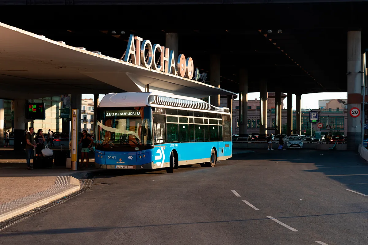 Alsa, Avanza y Monbus pujan por el negocio de Renfe de 923 millones