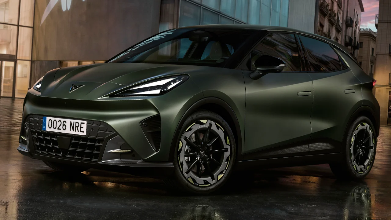 El CUPRA Raval se fabrica en España pero otro país europeo lo tendrá primero: ya sabemos el precio