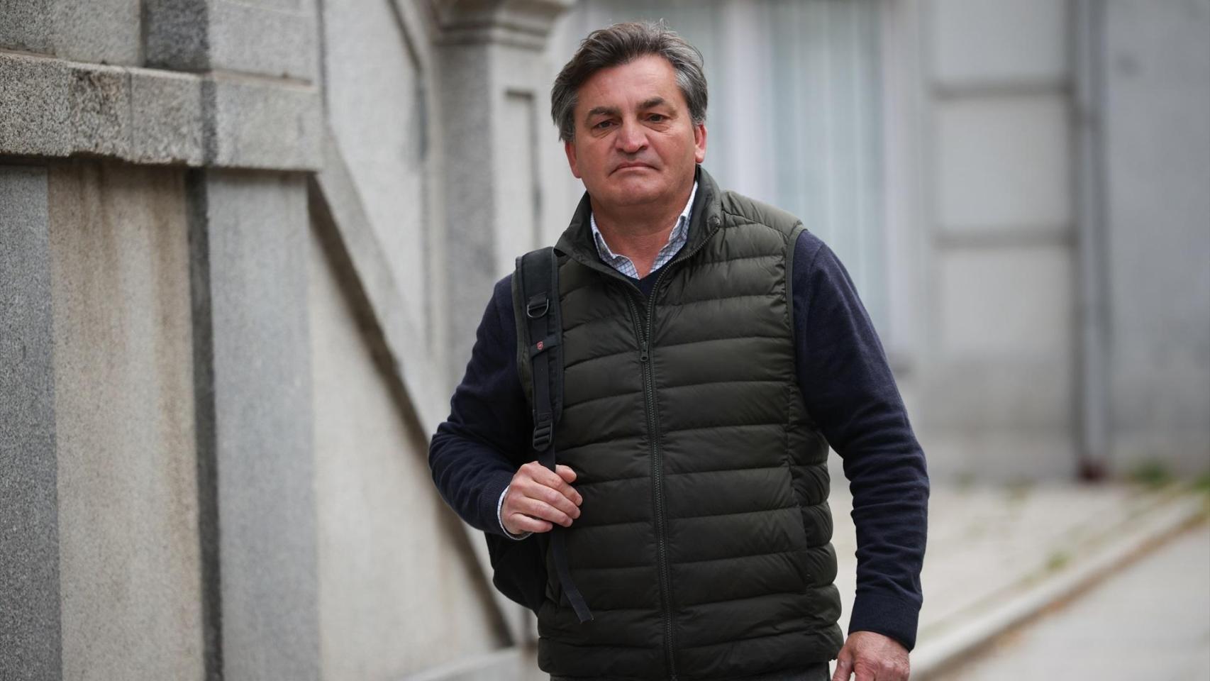 El chófer que llevó a Carmen Pano a la sede del PSOE en Ferraz declara en el TS que "la bolsa llevaba tacos de billetes"