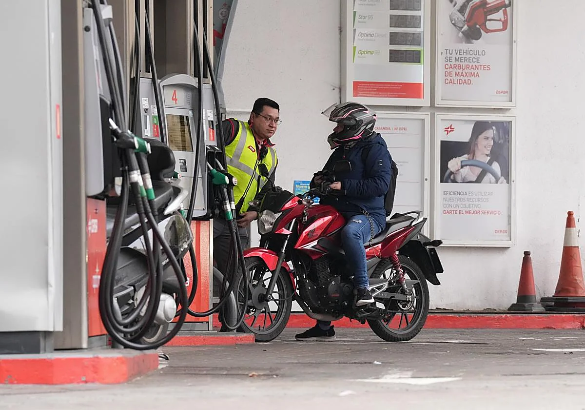 La subida del diésel se come parte de la rebaja fiscal a los carburantes