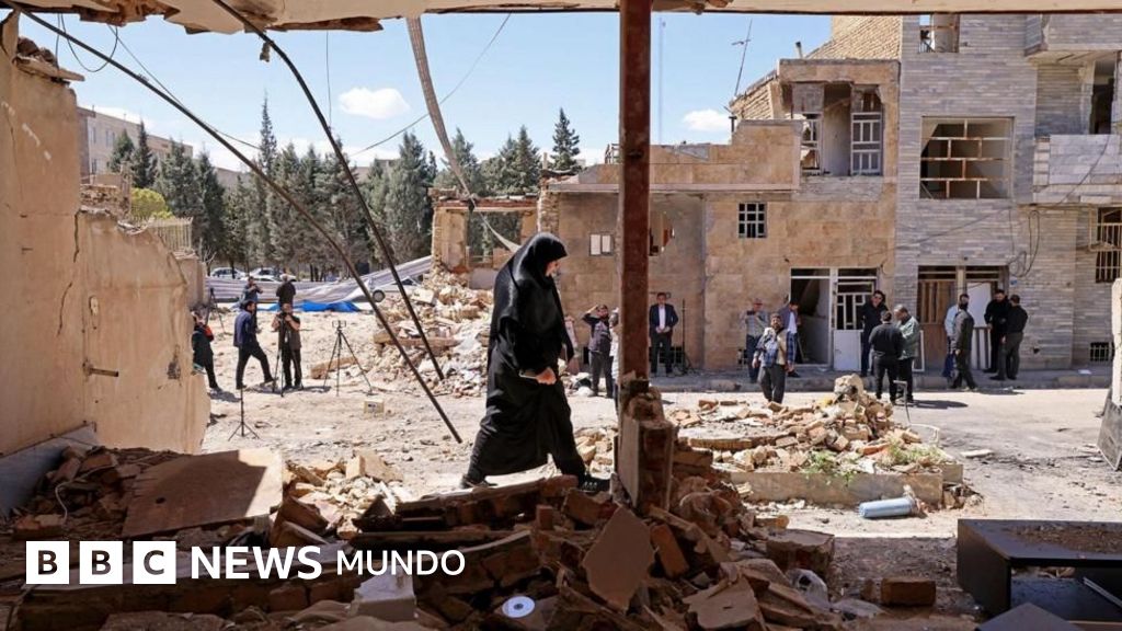 Los 5 enormes retos que enfrentan los negociadores para mantener a flote el frágil acuerdo de paz entre EE.UU. e Irán