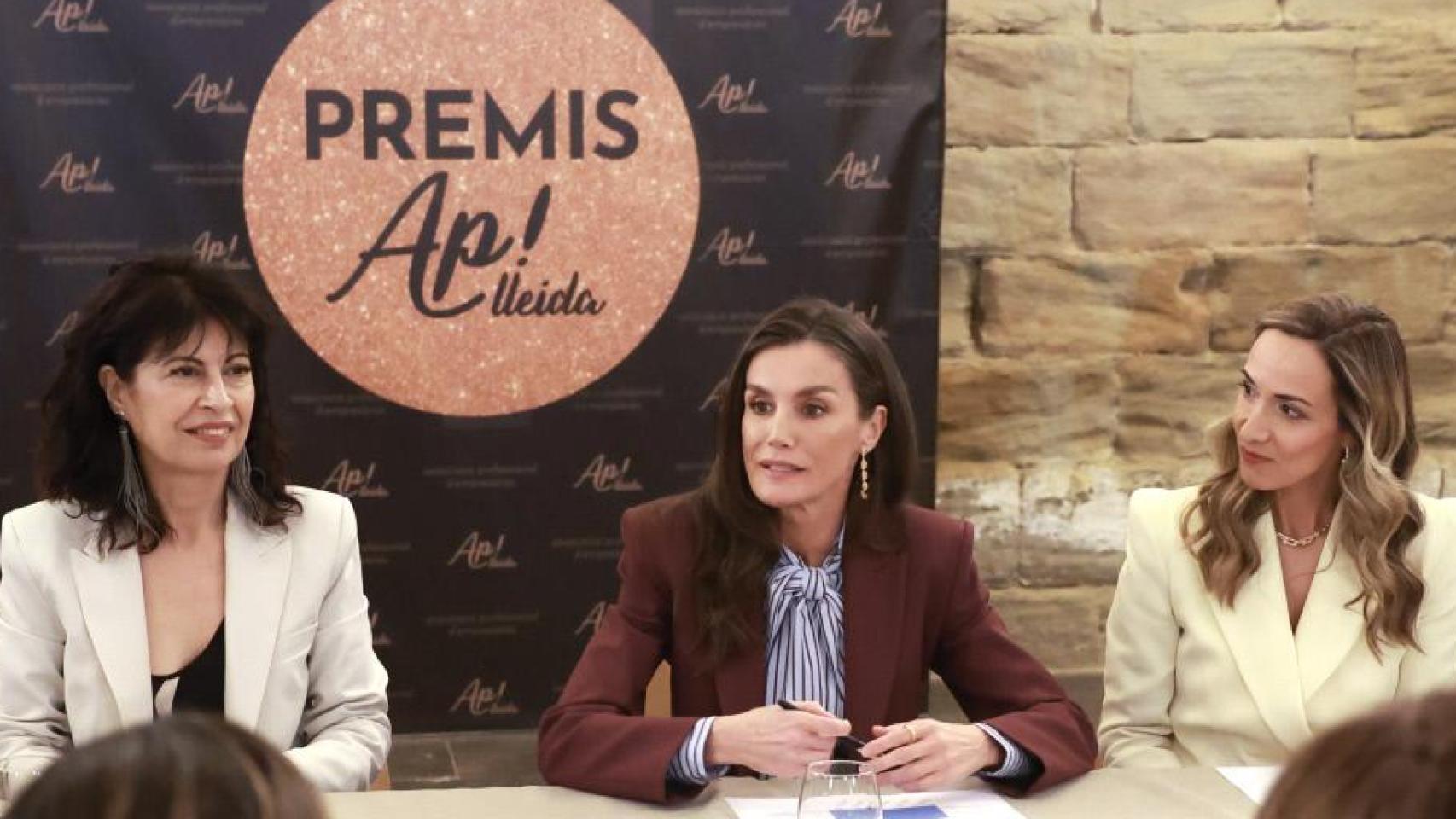 La última sorpresa de Letizia que confirma que no tiene rival como comunicadora: del catalán al rap