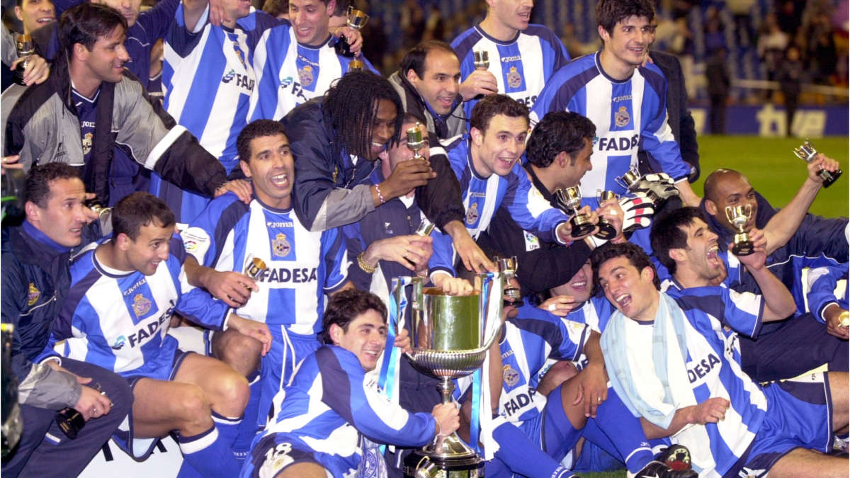 La camiseta retro del 'Centenariazo', la más buscada en España