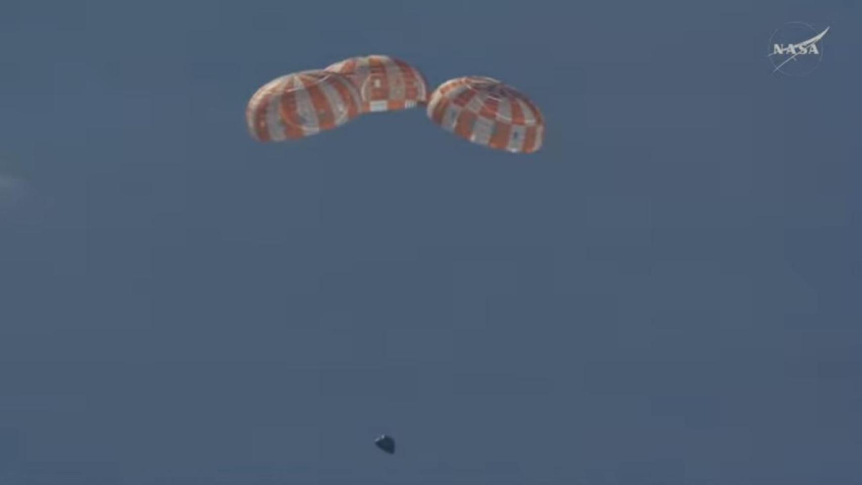 Artemis II vuelve a Tierra con éxito y concluye una misión histórica: los astronautas amerizan la nave en el Pacífico