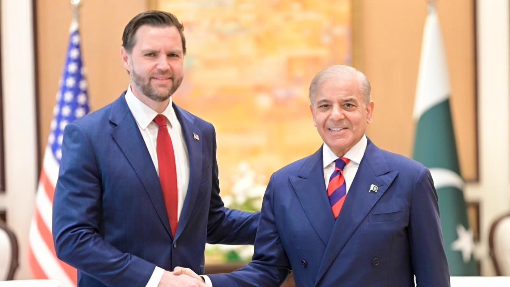 Guerra de Irán, última hora en directo | El primer ministro de Pakistán se reúne con JD Vance: "Que estas conversaciones sirvan como un trampolín hacia una paz duradera"