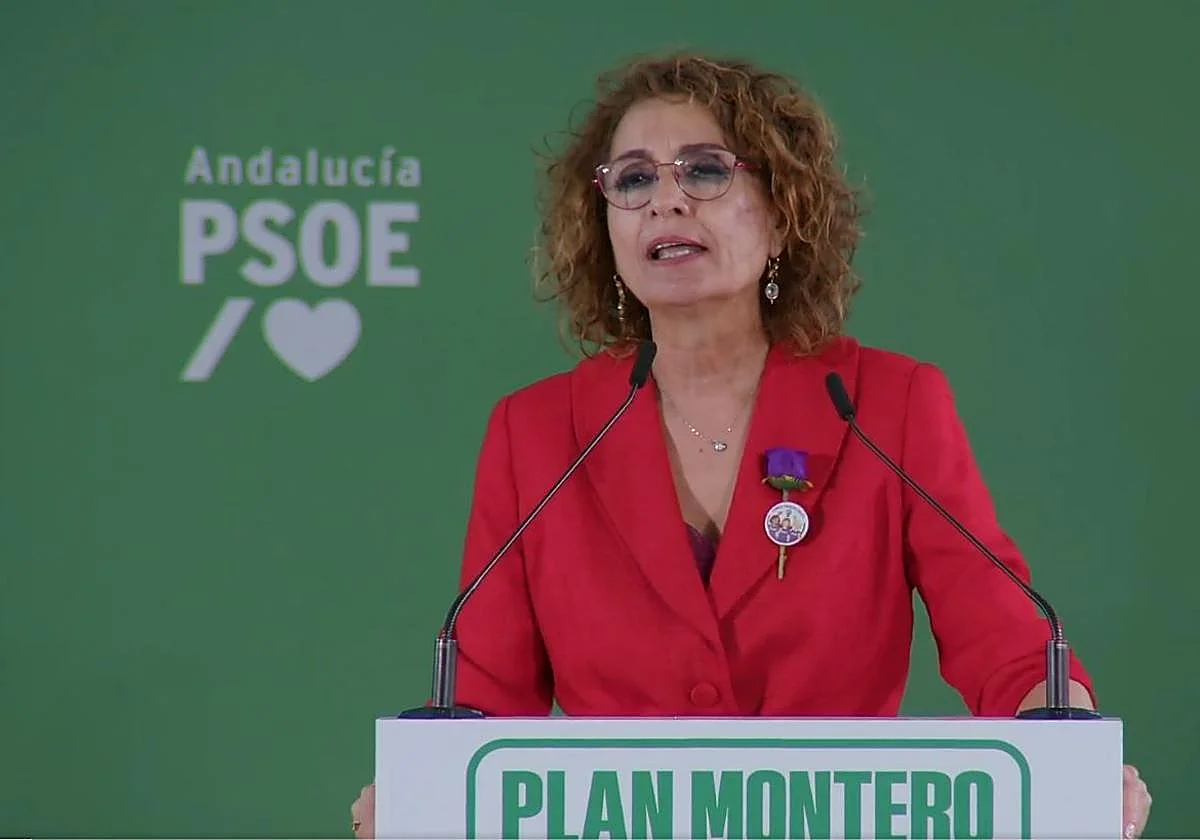 María Jesús Montero plantea «una intervención que rescate al sistema público» sanitario y eliminar las listas de espera