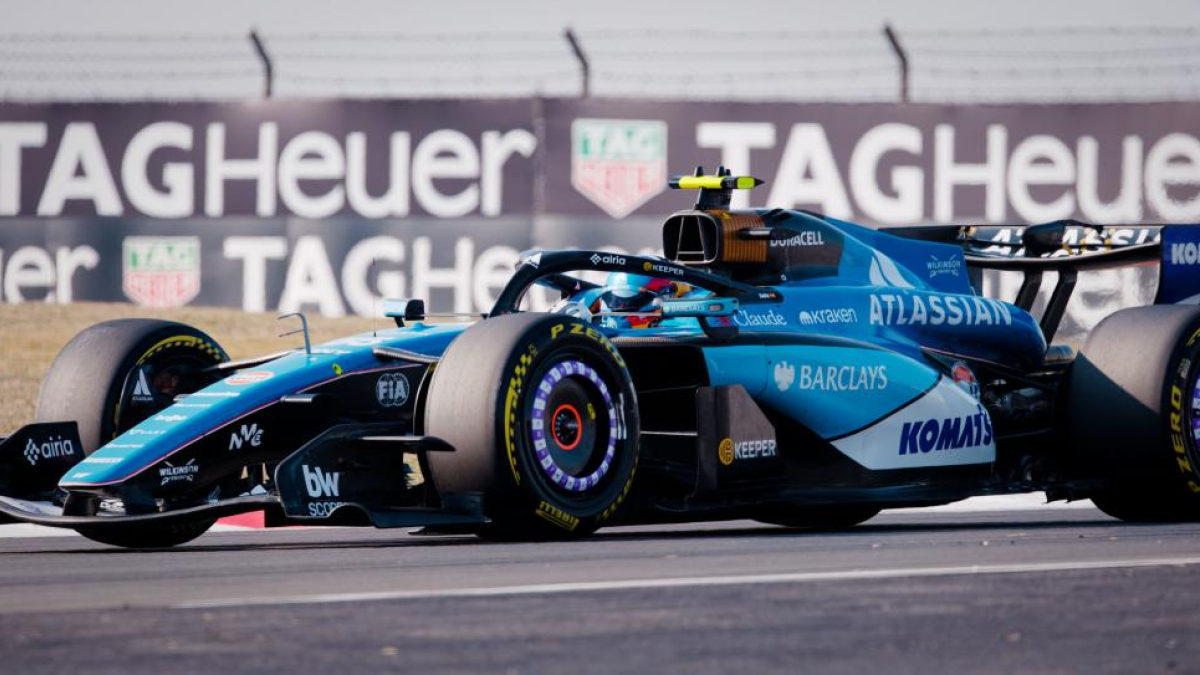 Suelo y carrocería, así serán las novedades del coche de Sainz