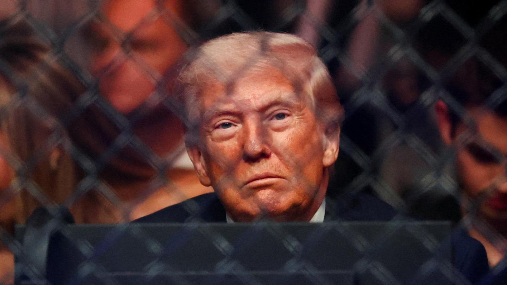 Trump atrapado por su guerra: bloquea ahora la salida de Ormuz para que Irán no pueda aprovecharse de su control