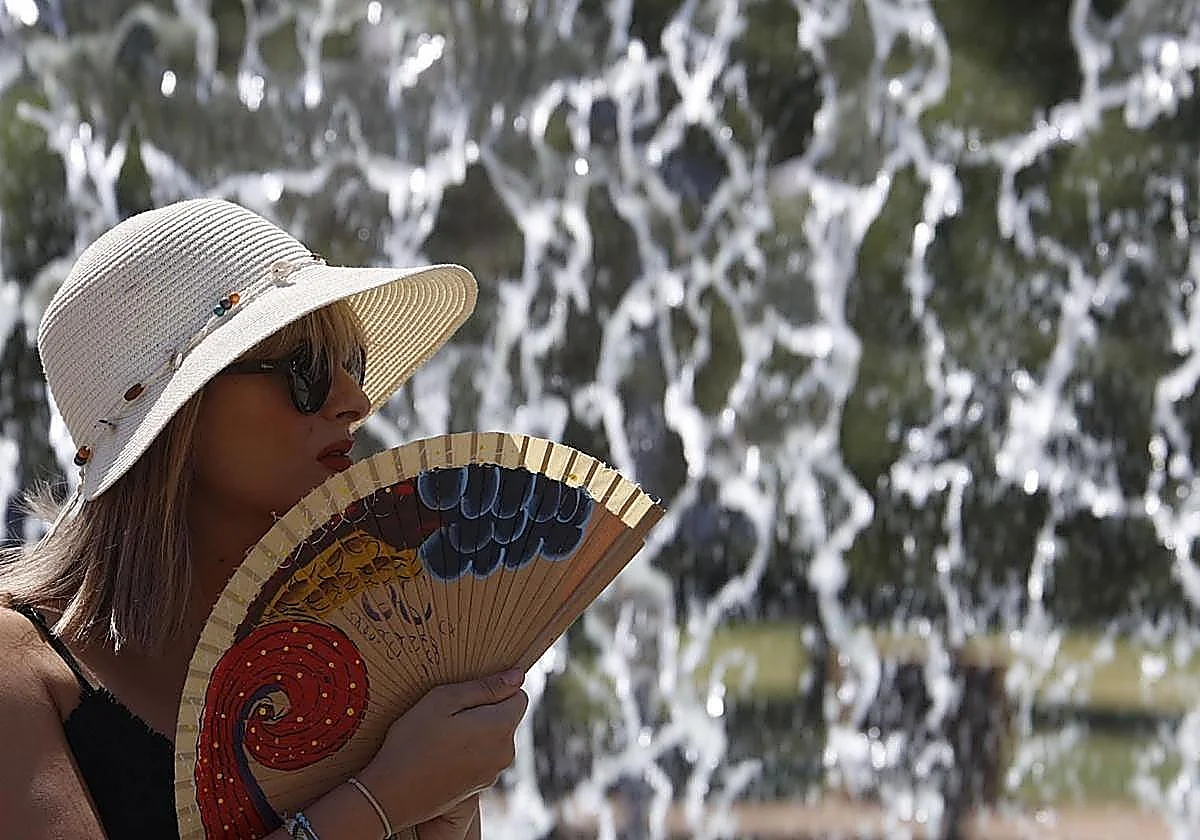 Un potente anticiclón bloquea la llegada de borrascas a Andalucía: así afectará al tiempo