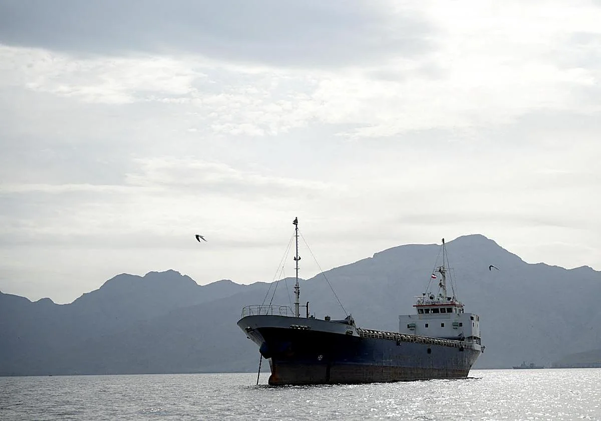 Última hora de la guerra en Oriente Medio | Dos petroleros sancionados por EE UU atraviesan el estrecho de Ormuz pese al bloqueo de Trump