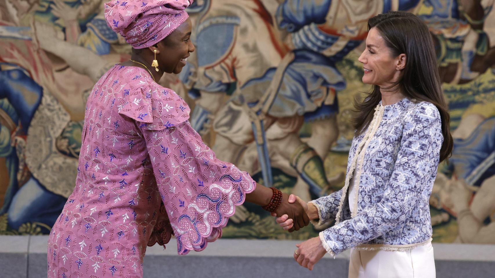 El importante mensaje que lanza Letizia al recuperar esta mítica chaqueta en sus actos con ACNUR y UNICEF