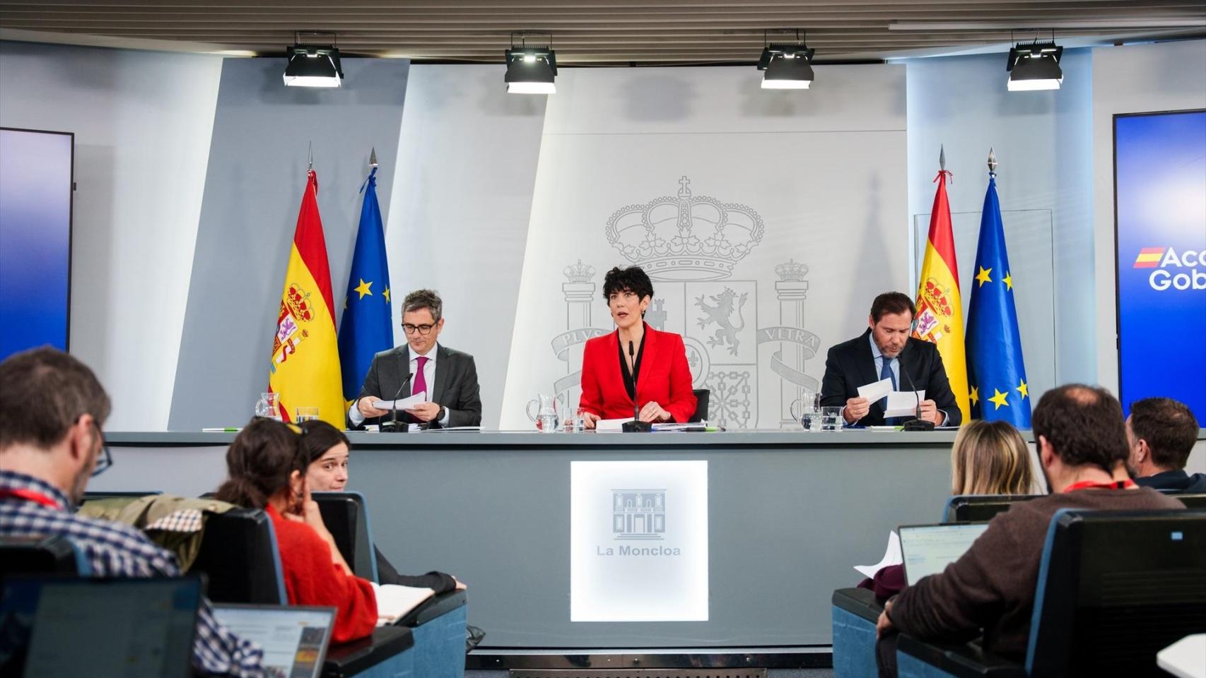 El Gobierno plantea si jueces como Peinado buscan "violentar la acción política de personas elegidas democráticamente"