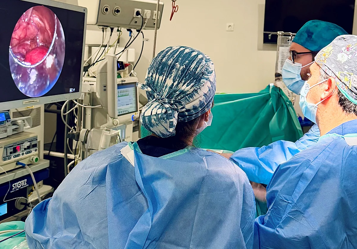 Quirónsalud realiza la primera cirugía de la sanidad malagueña a un bebé con una grave malformación del esófago