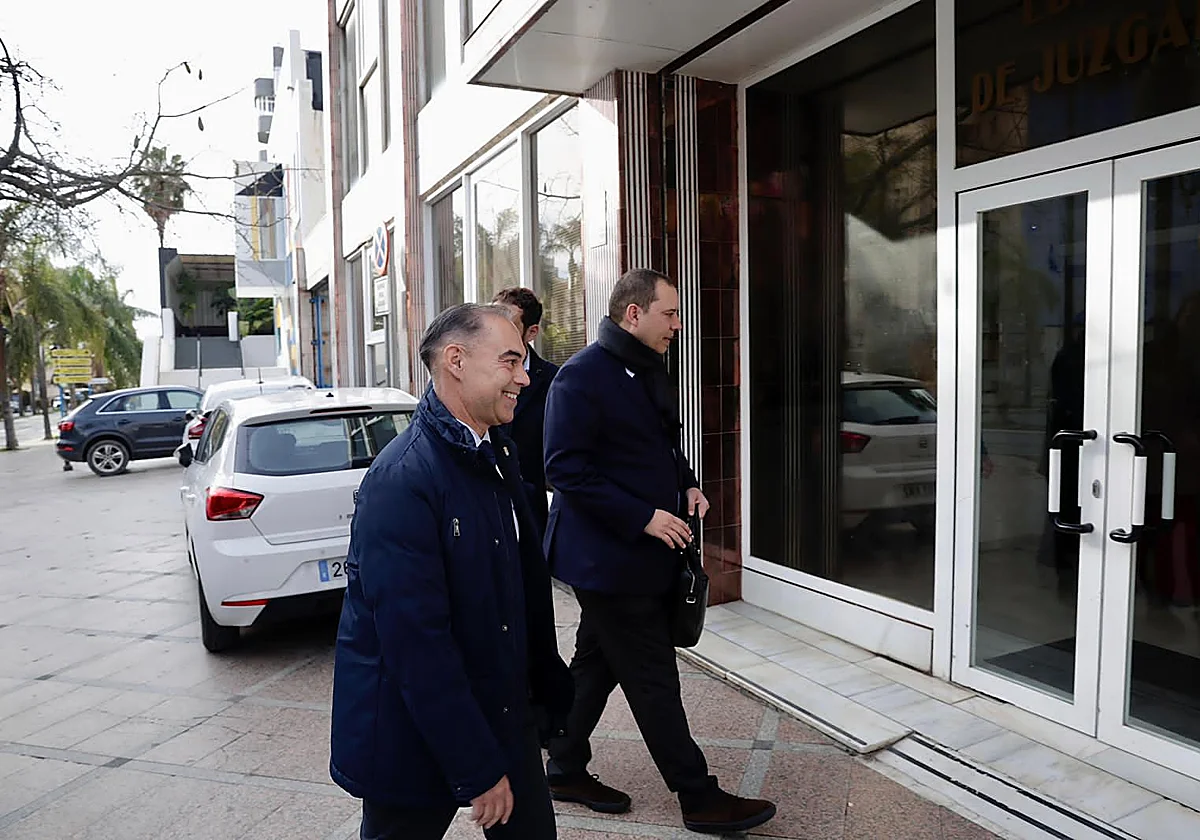 IU-Podemos pide una investigación por los tres casos judiciales que acechan al gobierno de Benalmádena