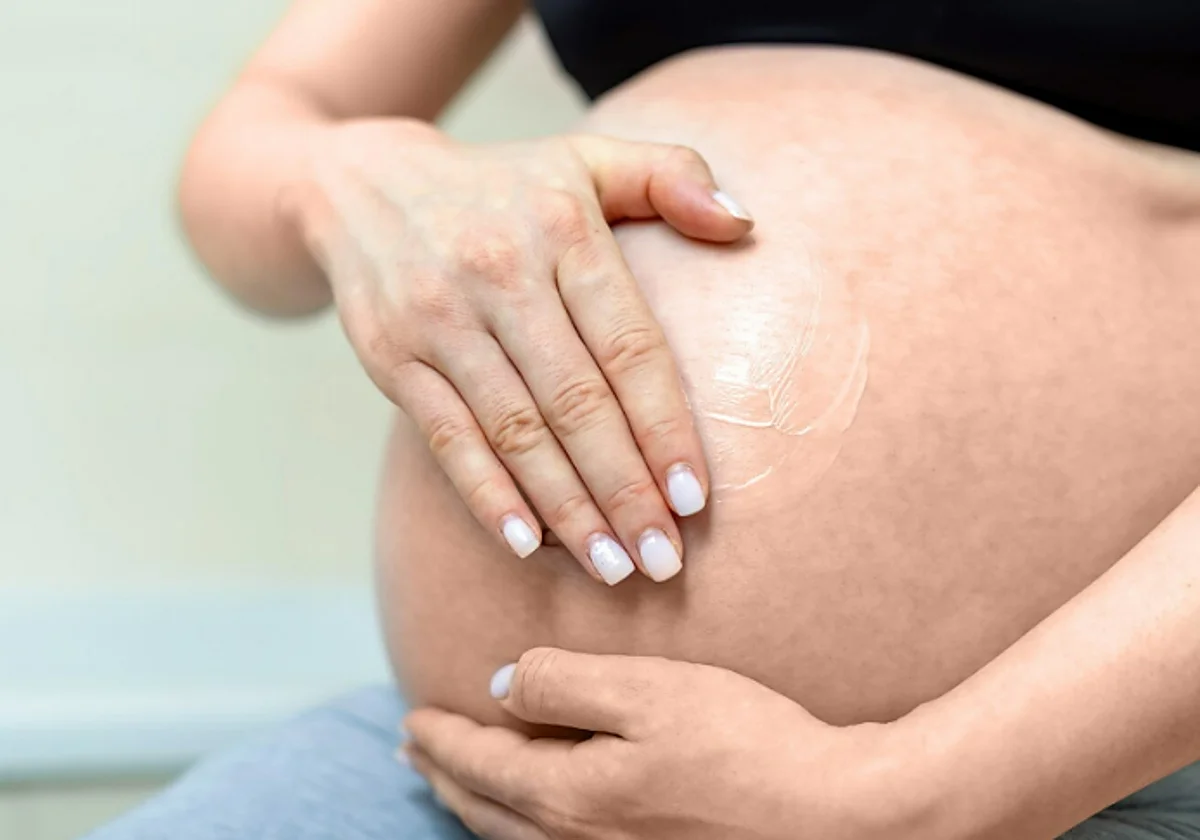 Menos estrías y manchas con aceite Bio-Oil: cuidado de la piel