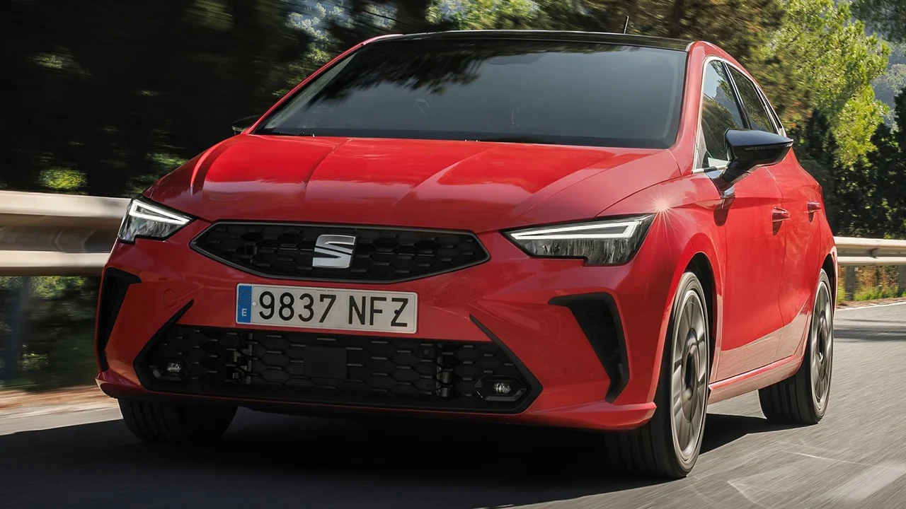 El nuevo SEAT Ibiza estrena una versión automática más barata, la gama se completa con el motor 1.0 TSI y cambio DSG