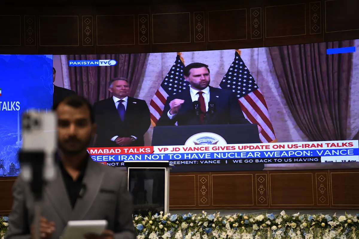 La combinación de política caótica y una economía resiliente no puede perdurar