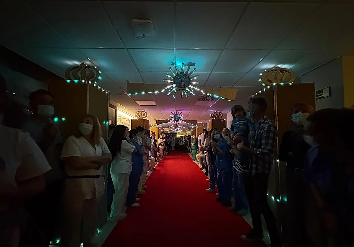 Un trocito de las luces de la calle Larios para los niños del Materno: «Más que un hospital, un hogar en Navidad»