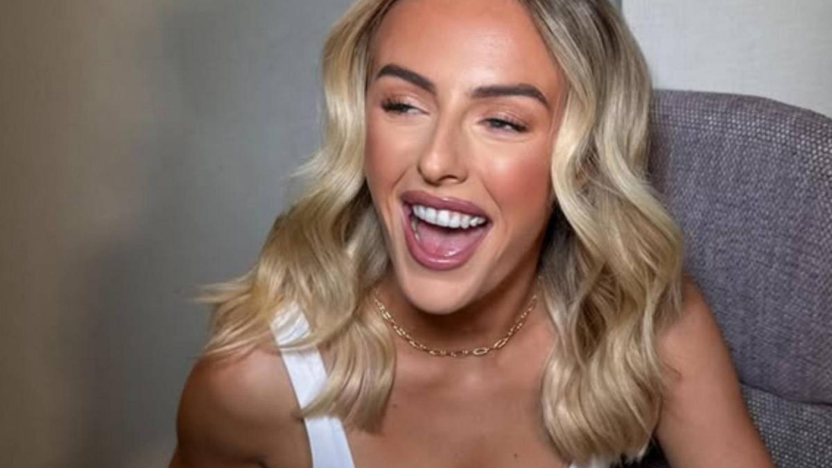 La 'futbolista metálica' habla de sus problemas de salud mental<br>