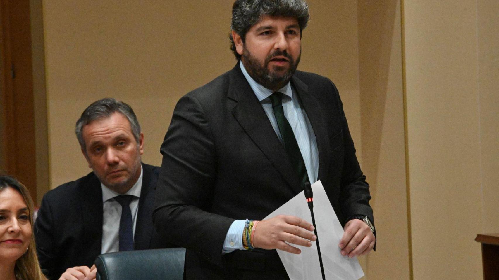 Miras anuncia que el Gobierno de Murcia dará "ayudas directas" de 700 euros a los autónomos que sufran una baja