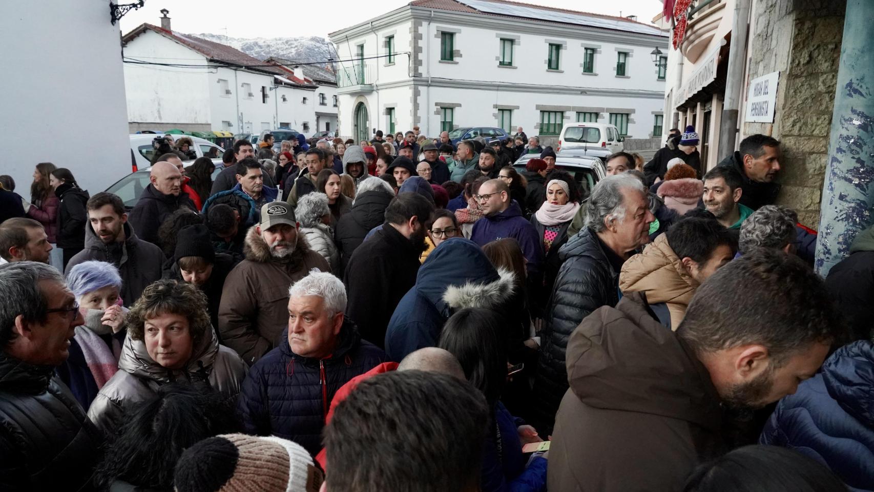 Villamanín zanja la polémica del Gordo de Navidad: paga casi todo el premio pese a dos estafas y una denuncia