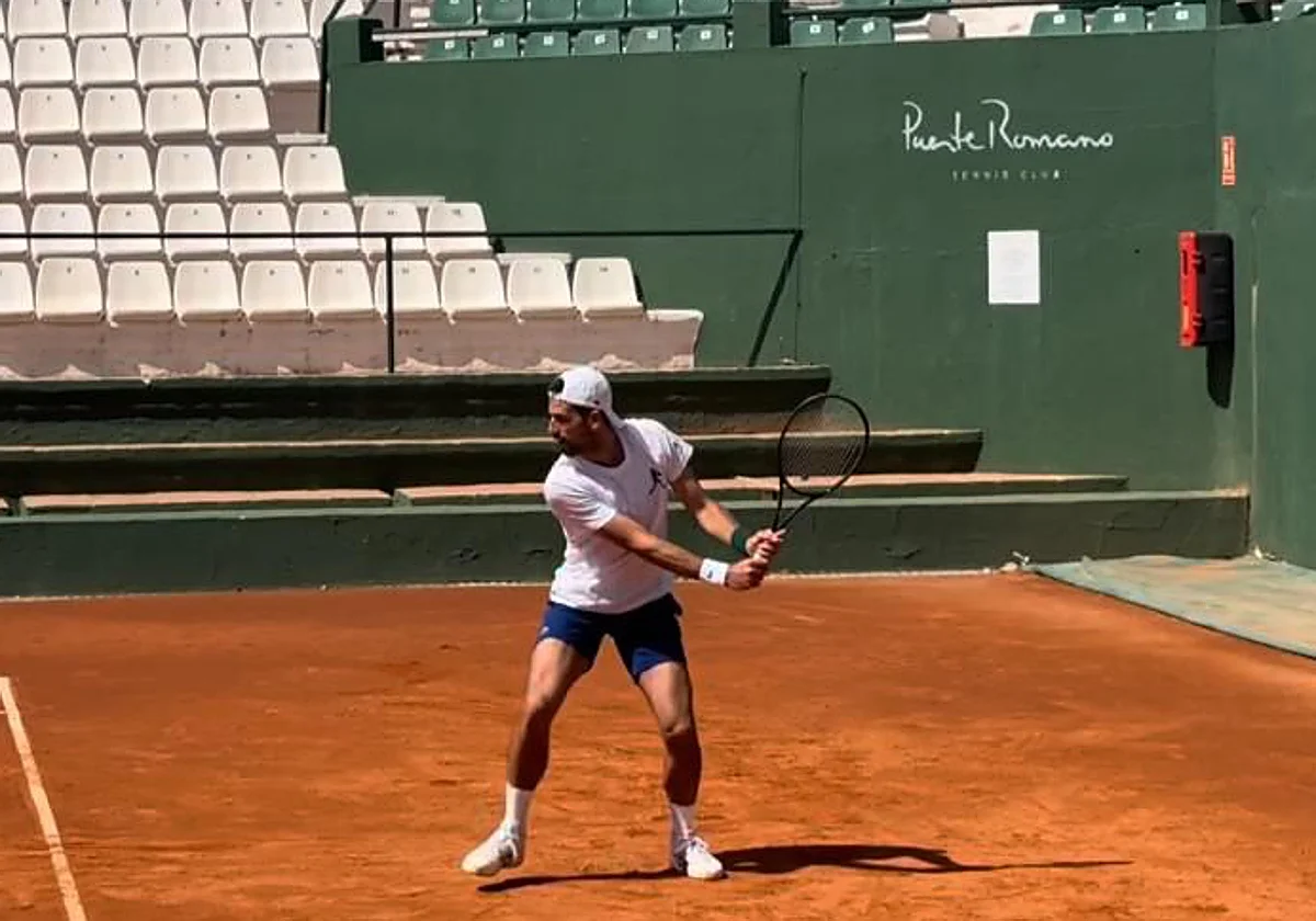 Djokovic regresa a Marbella y prepara su retorno al circuito