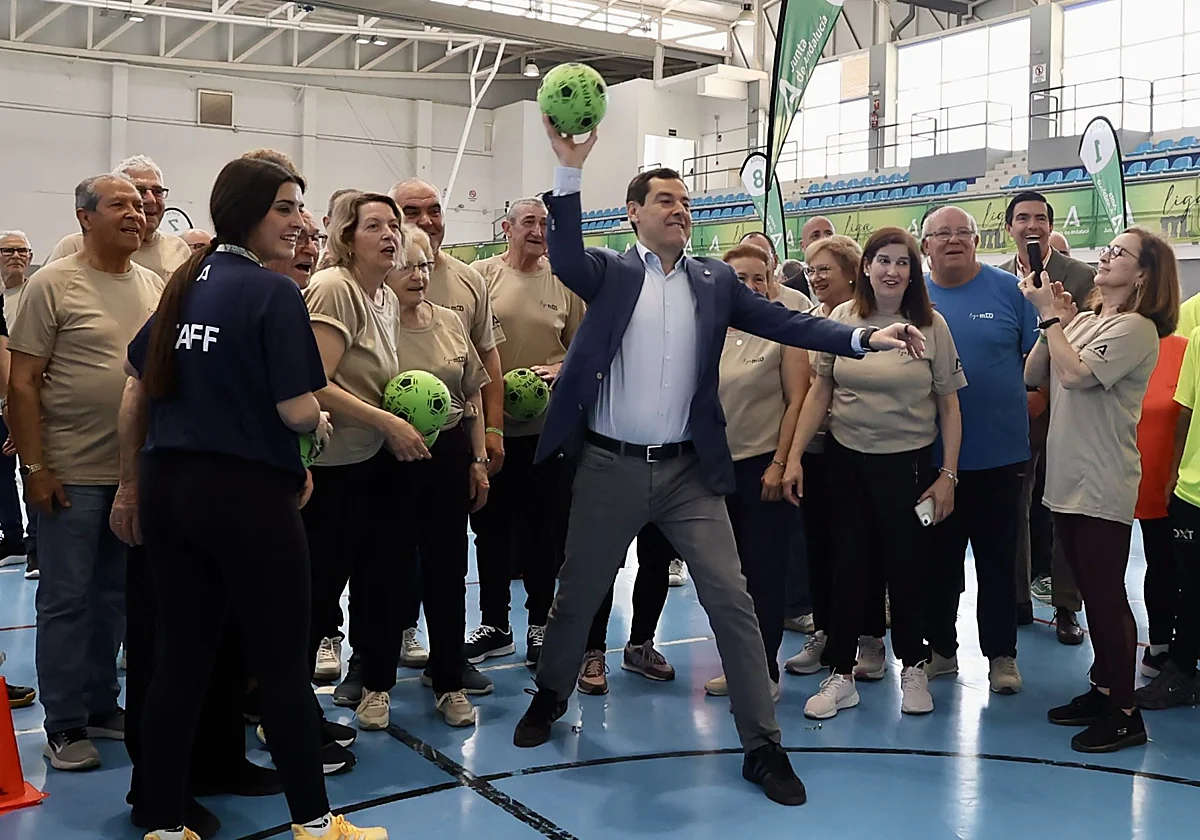 El pacto extremeño irrumpe en Andalucía