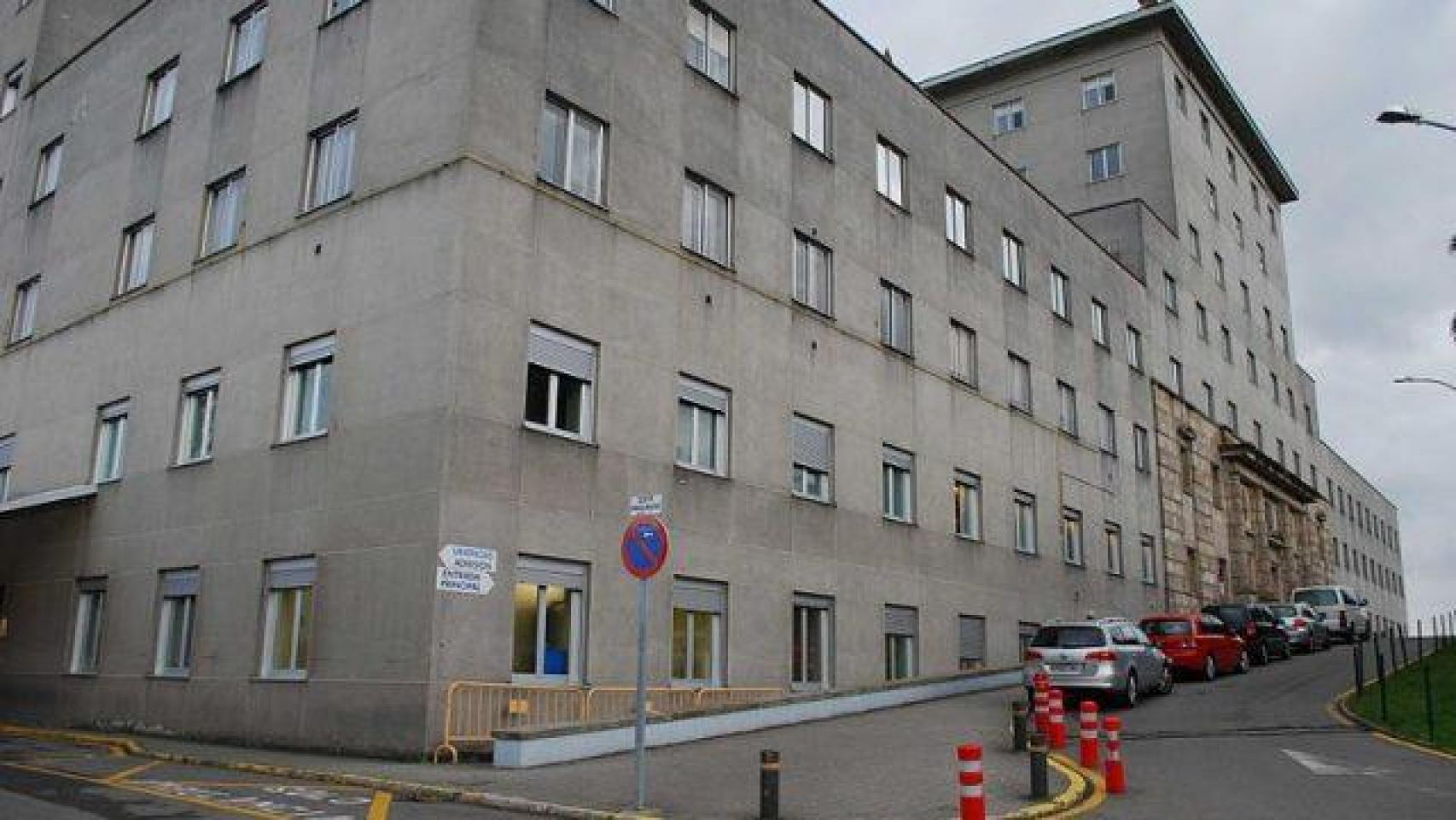 Trasladados al Materno de A Coruña una madre y su bebé tras sufrir un accidente de tráfico en Miño